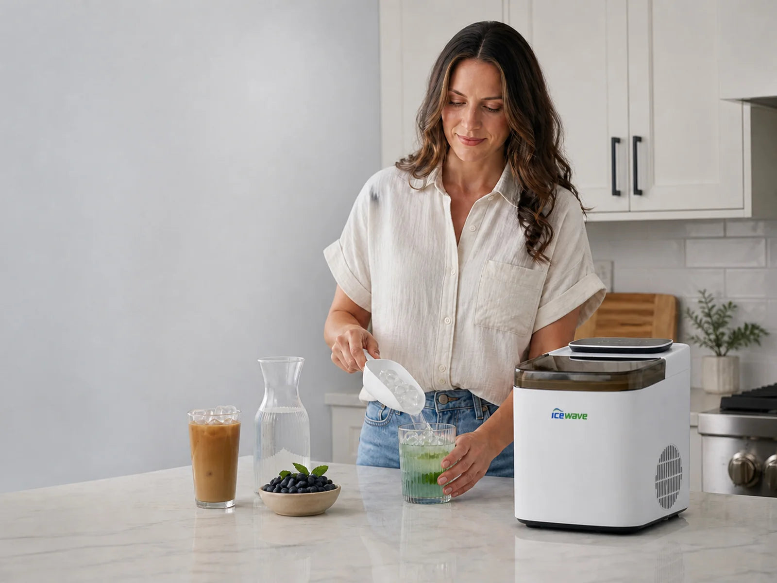ICEWAVE countertop bullet ice maker